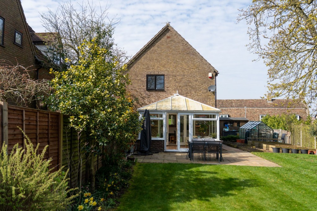 Station Road, Haddenham, CB6