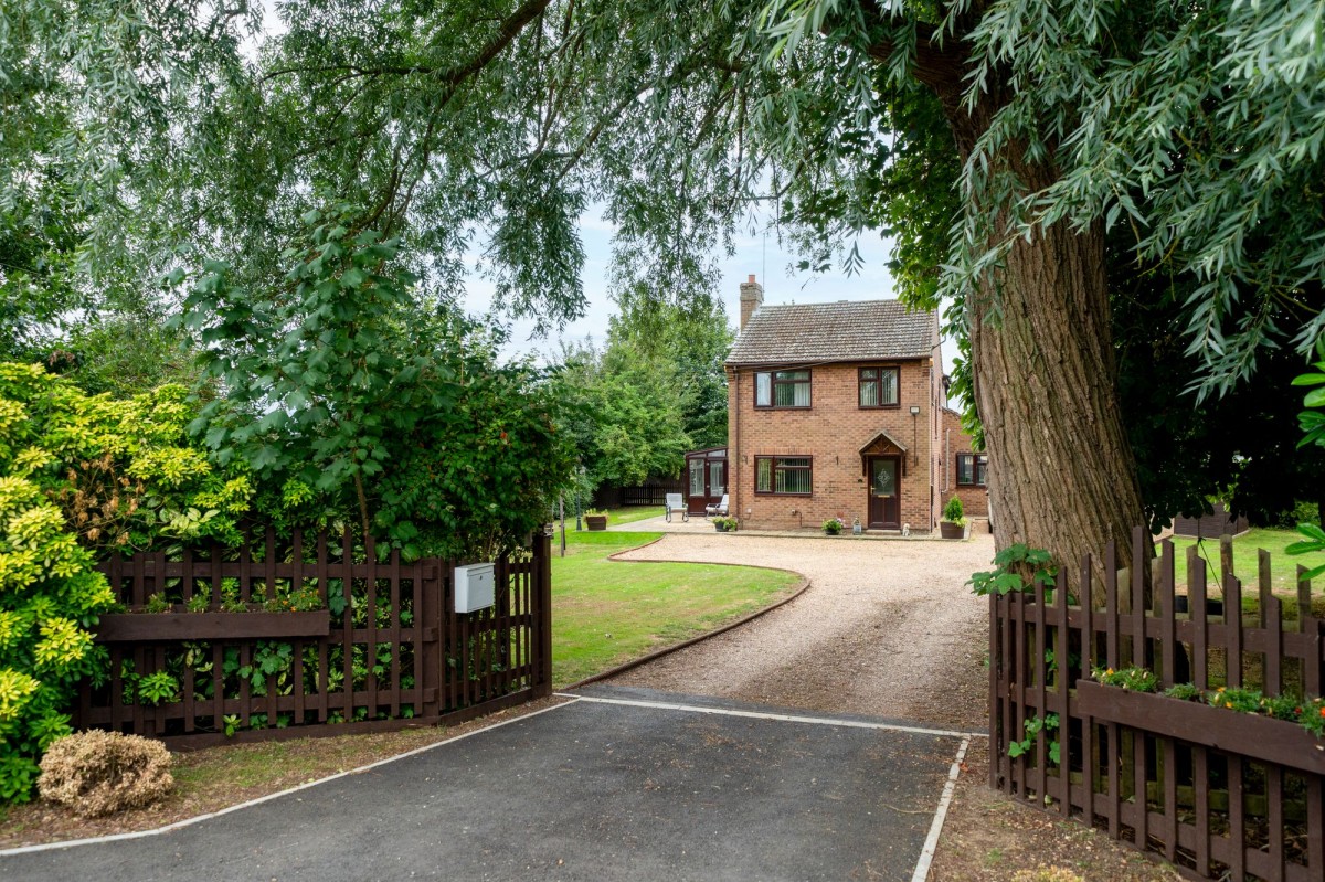 Hundred Foot Bank, Littleport, CB6