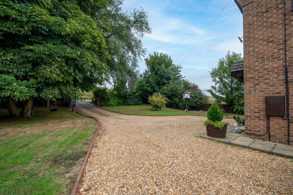 Hundred Foot Bank, Littleport, CB6