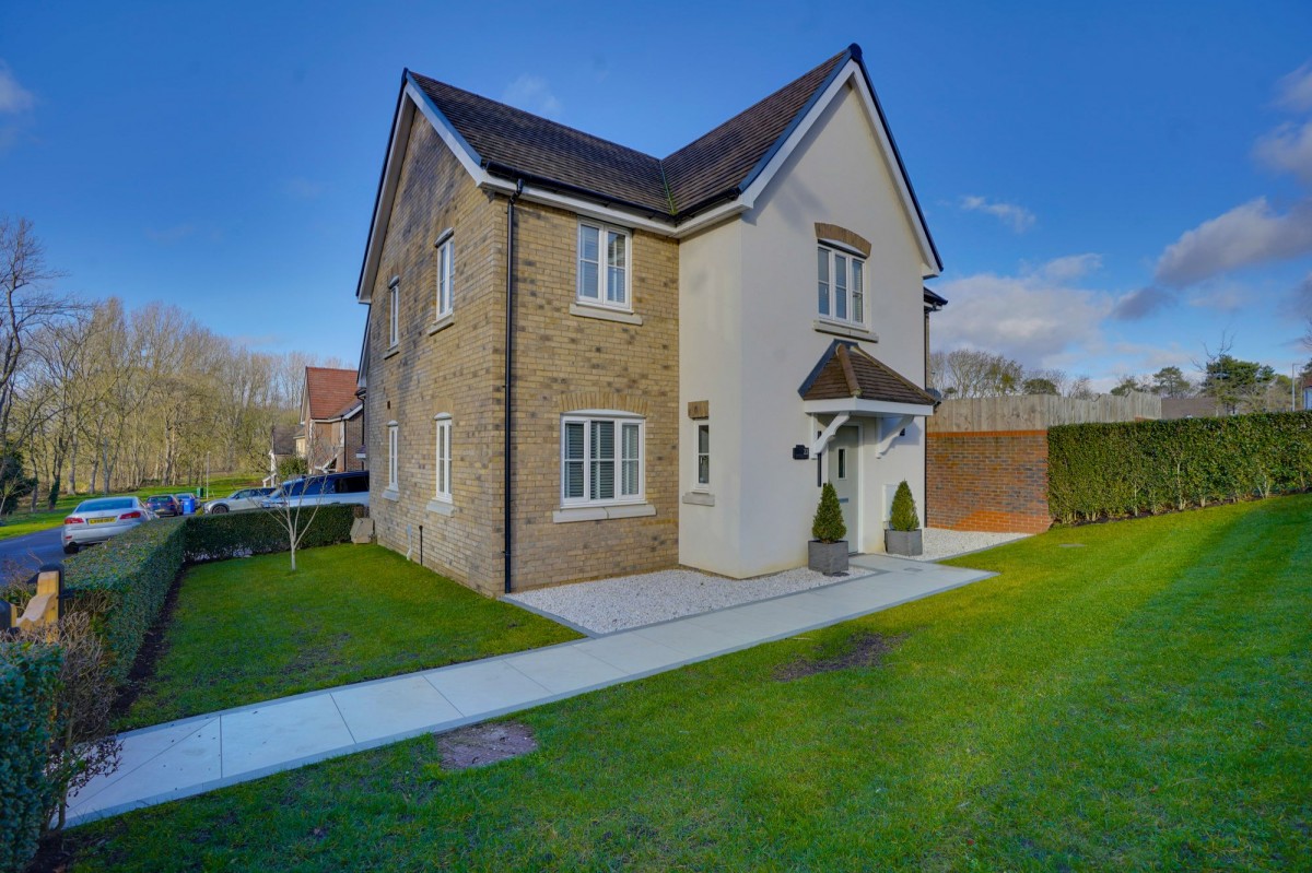 St. Marys Road, Kentford, CB8