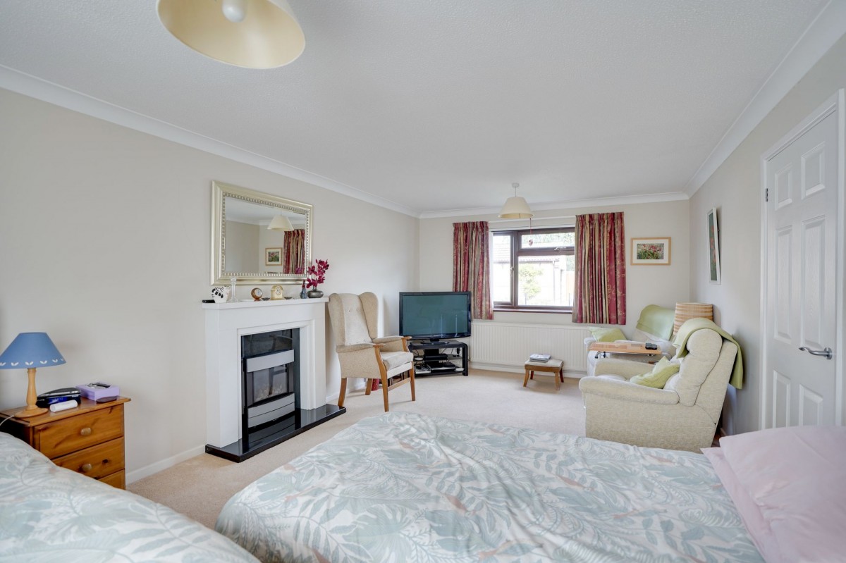 Hurts Croft, Fordham, CB7