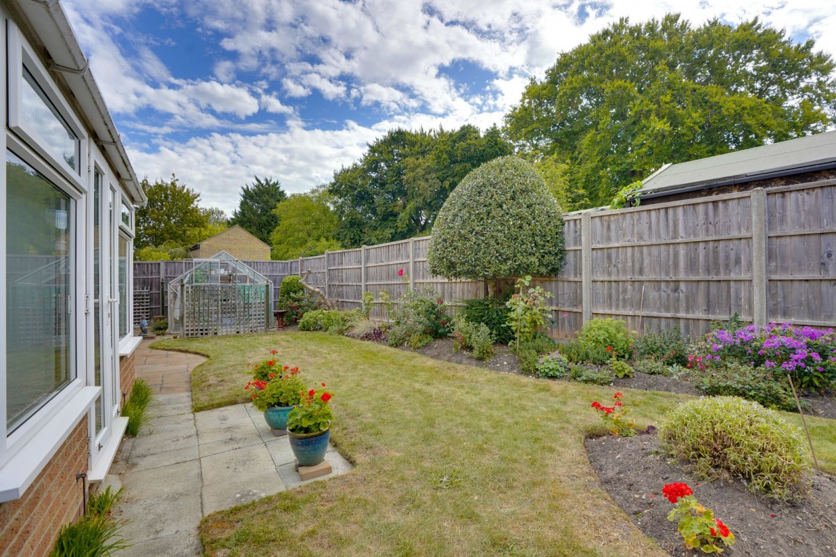 Hurts Croft, Fordham, CB7