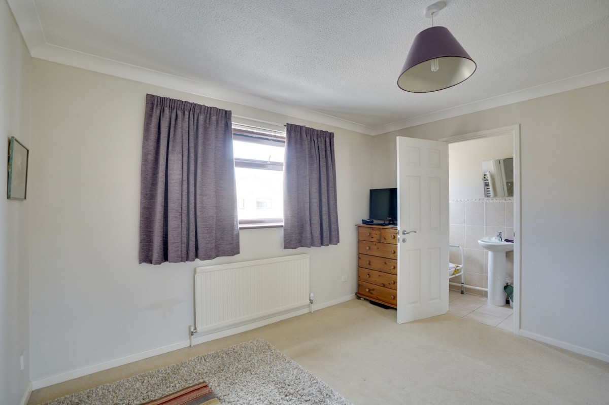 Hurts Croft, Fordham, CB7