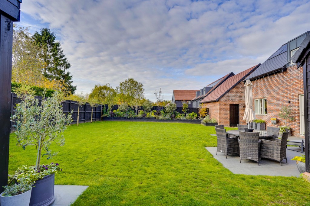 Ash Drive, Ashley, CB8