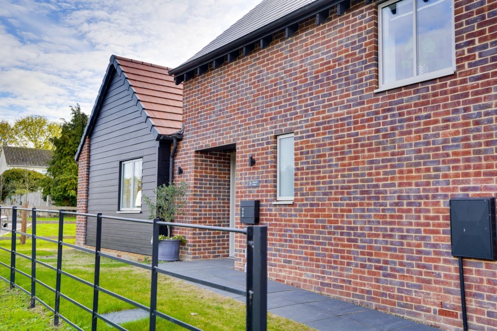 Ash Drive, Ashley, CB8