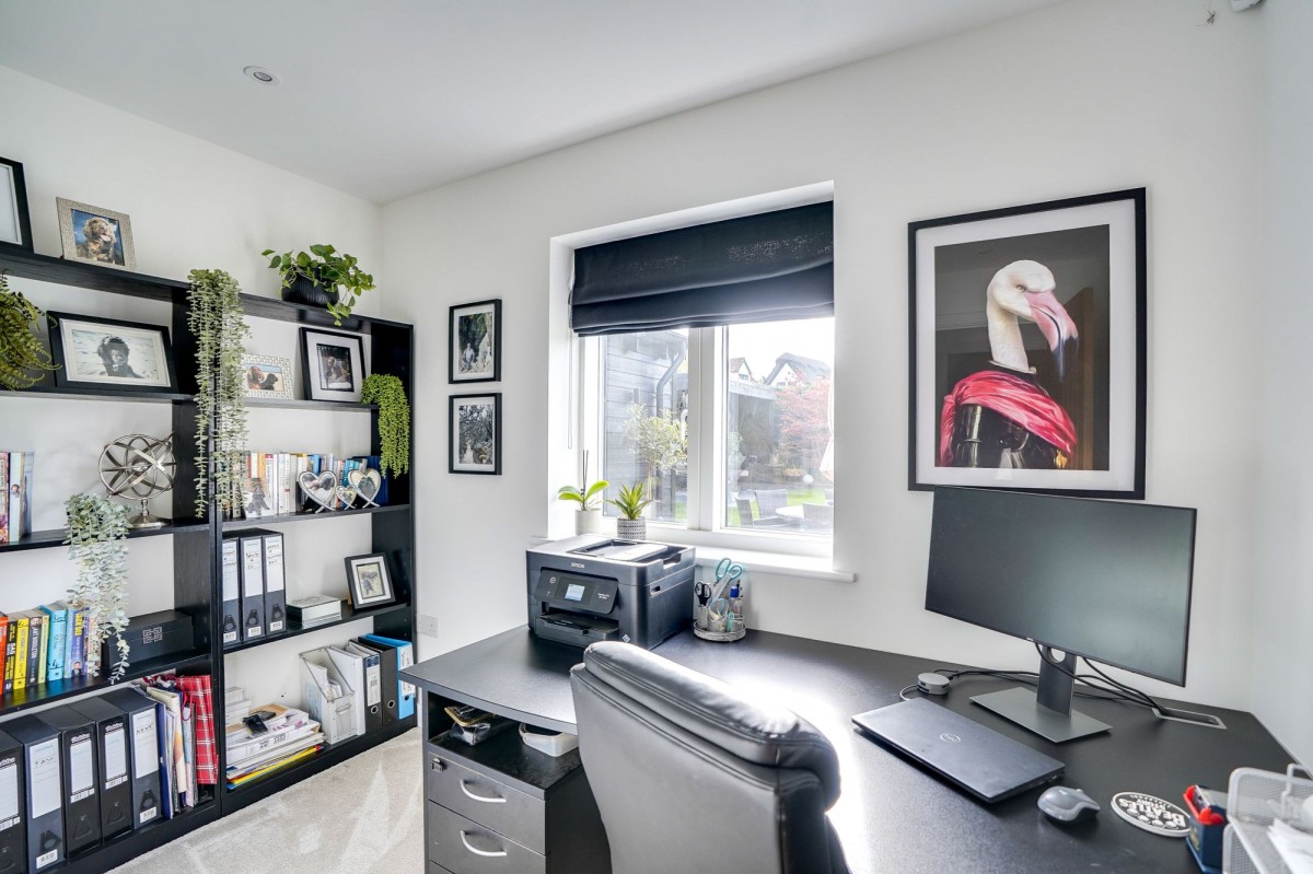 Ash Drive, Ashley, CB8