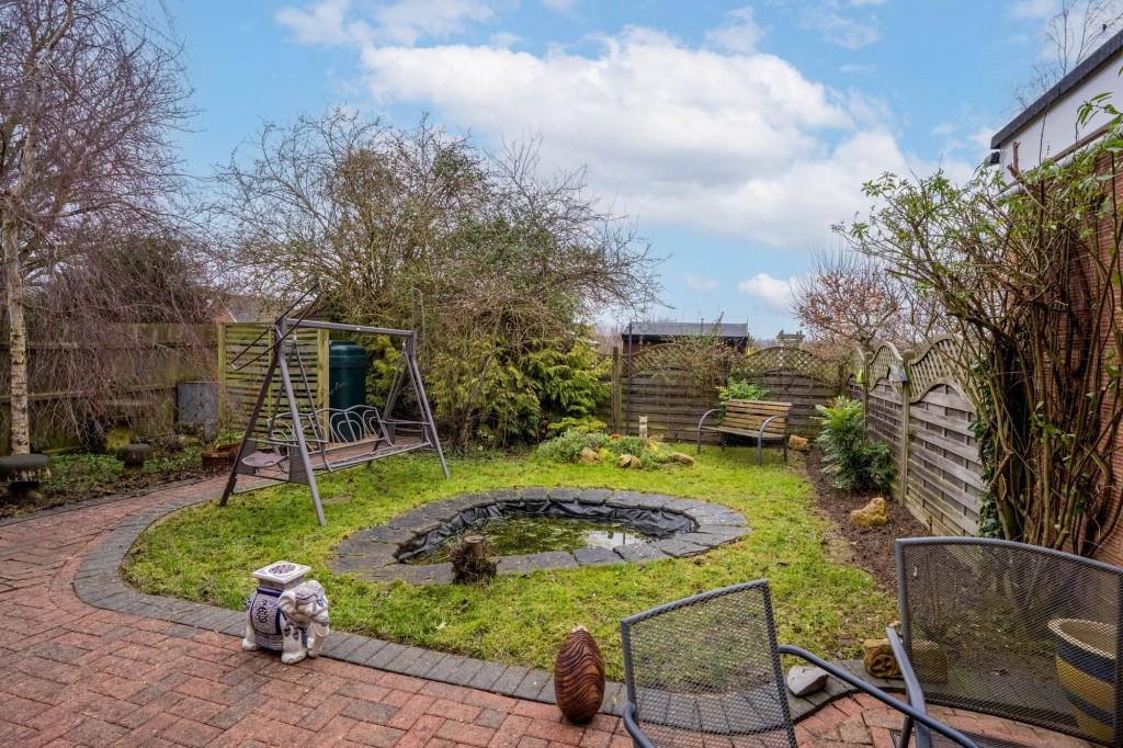 St. Thomas Close, Comberton, CB23