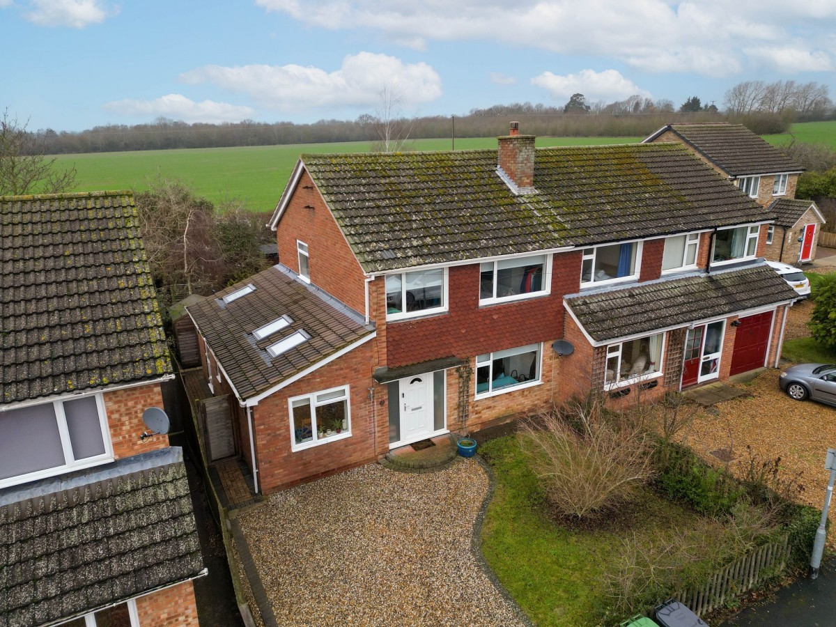 St. Thomas Close, Comberton, CB23