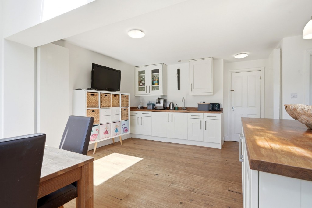 Woodhead Drive, Cambridge, CB4