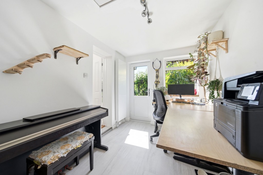 Woodhead Drive, Cambridge, CB4