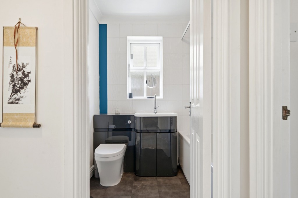 Woodhead Drive, Cambridge, CB4