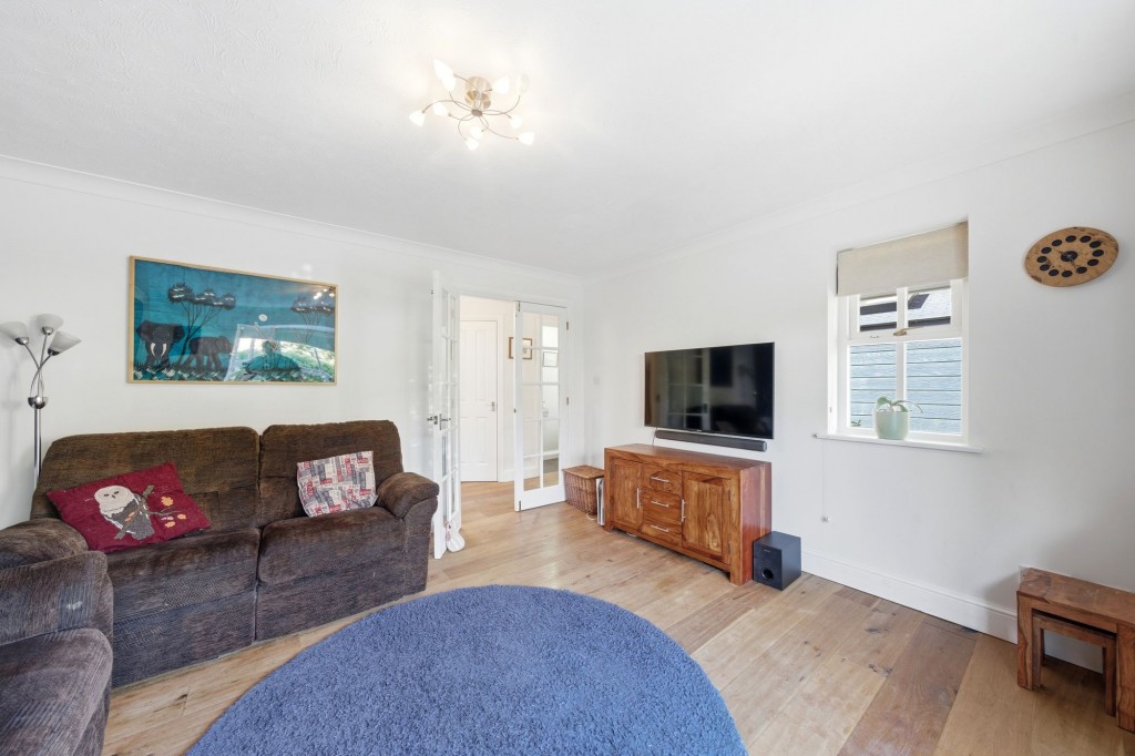 Woodhead Drive, Cambridge, CB4