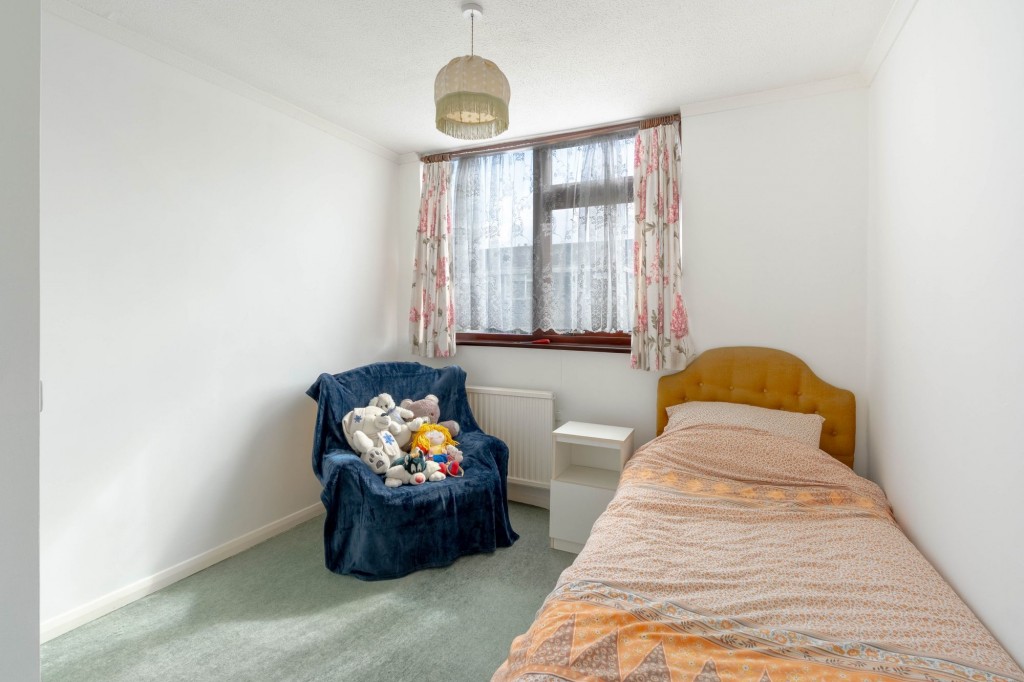 Maple Close, Linton, CB21