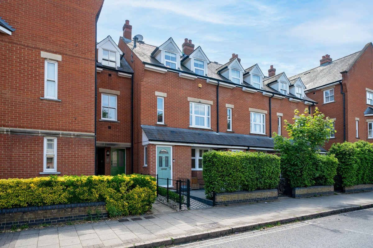 Ravensworth Gardens, Cambridge, CB1
