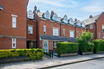 Ravensworth Gardens, Cambridge, CB1