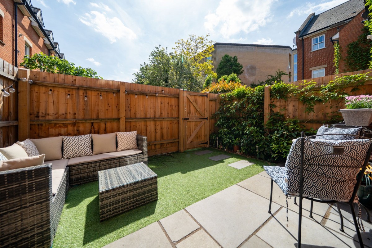 Ravensworth Gardens, Cambridge, CB1