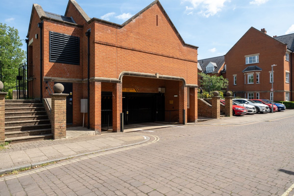 Ravensworth Gardens, Cambridge, CB1