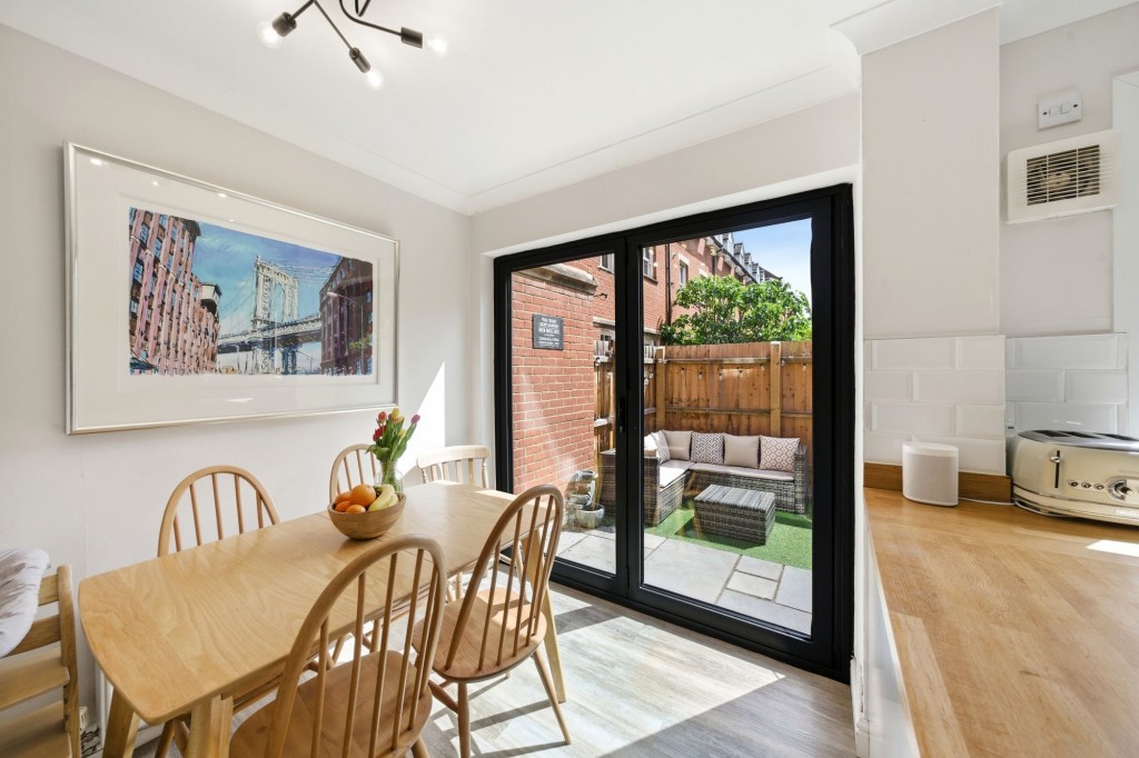 Ravensworth Gardens, Cambridge, CB1