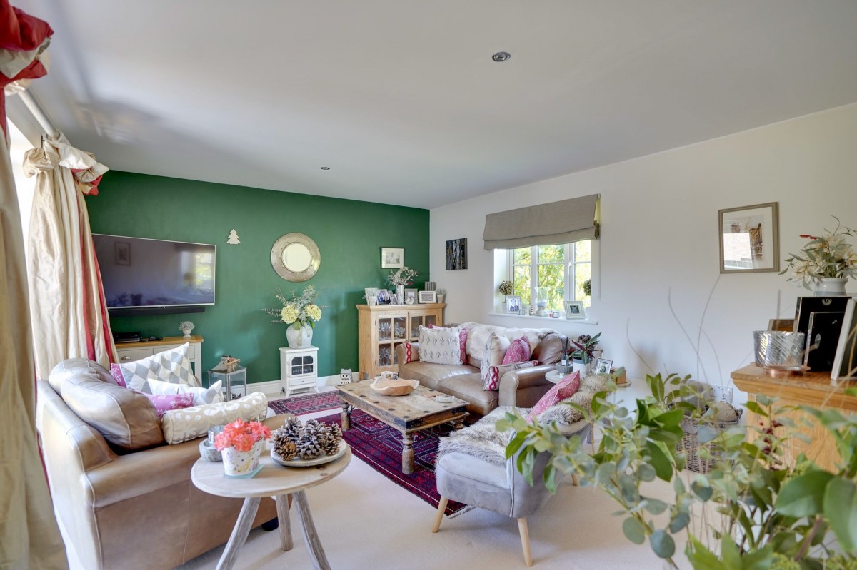 St. Marys Road, Kentford, CB8