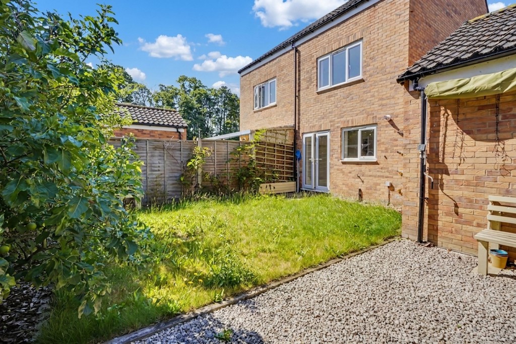 Plover Place, Exning, CB8
