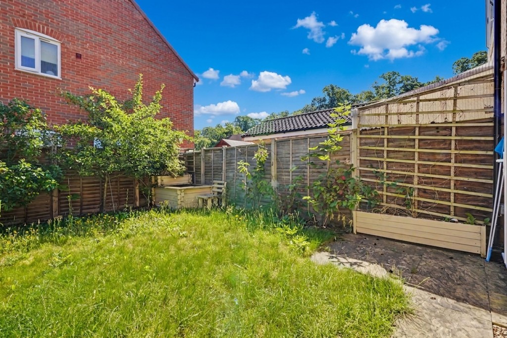 Plover Place, Exning, CB8