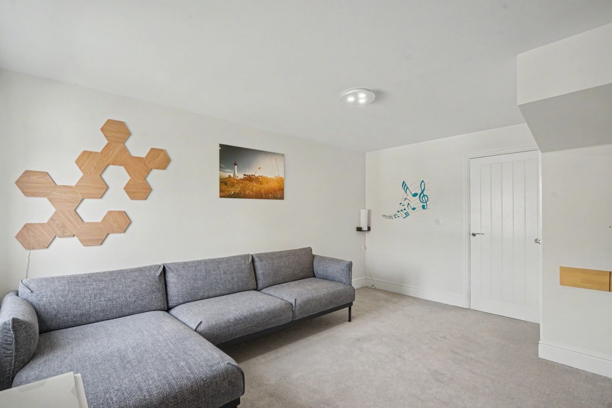 Plover Place, Exning, CB8
