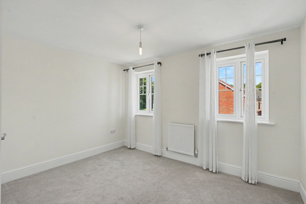 Plover Place, Exning, CB8