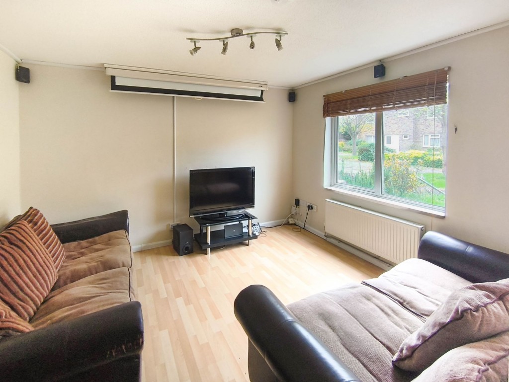 Craister Court, Cambridge, CB4