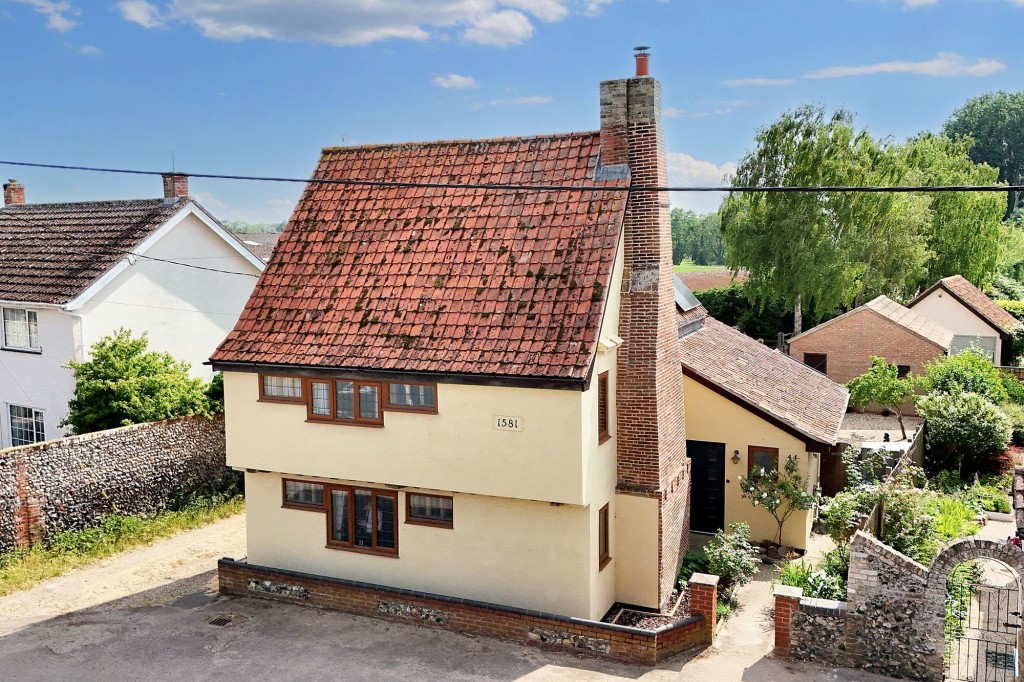 High Street, Tuddenham, IP28