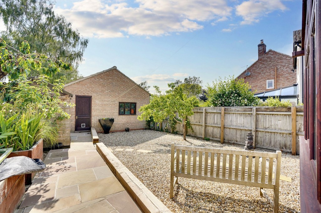 High Street, Tuddenham, IP28