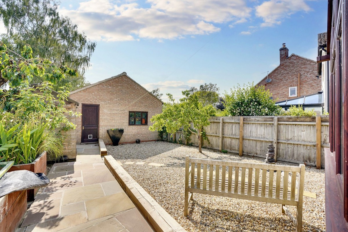 High Street, Tuddenham, IP28