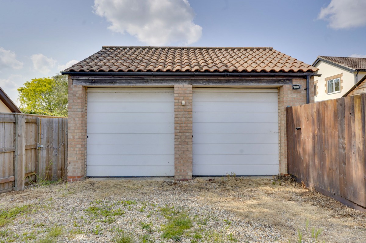 High Street, Tuddenham, IP28