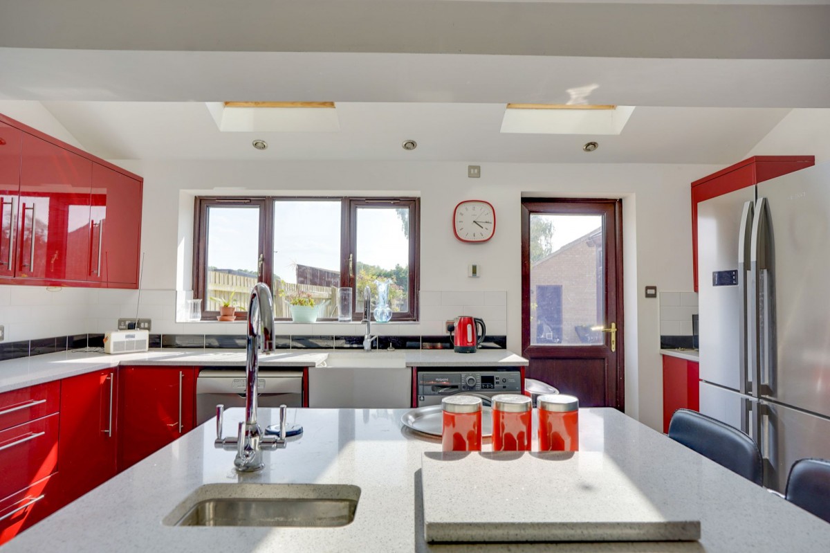 High Street, Tuddenham, IP28