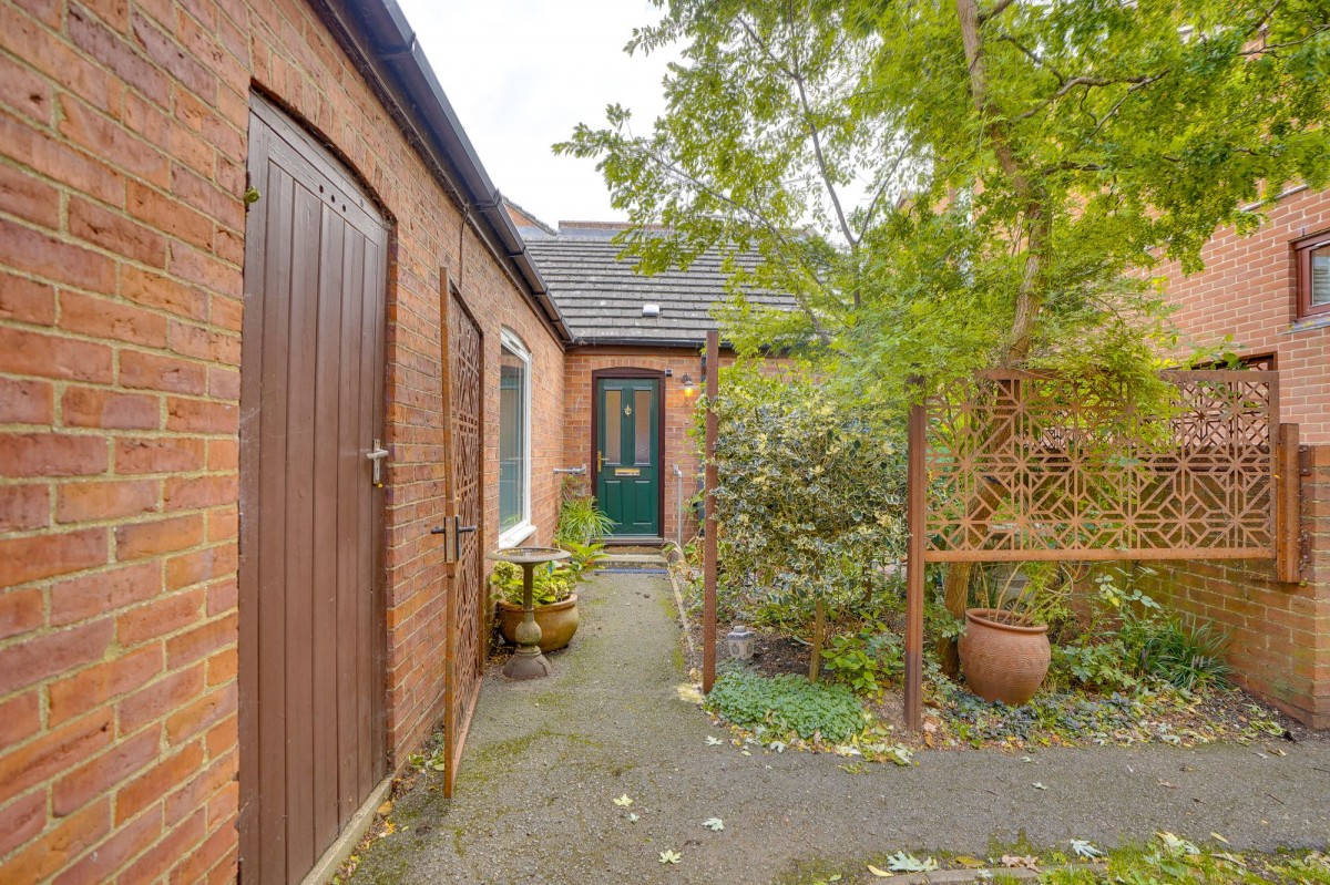 St. James Lane, Bury St. Edmunds, IP33