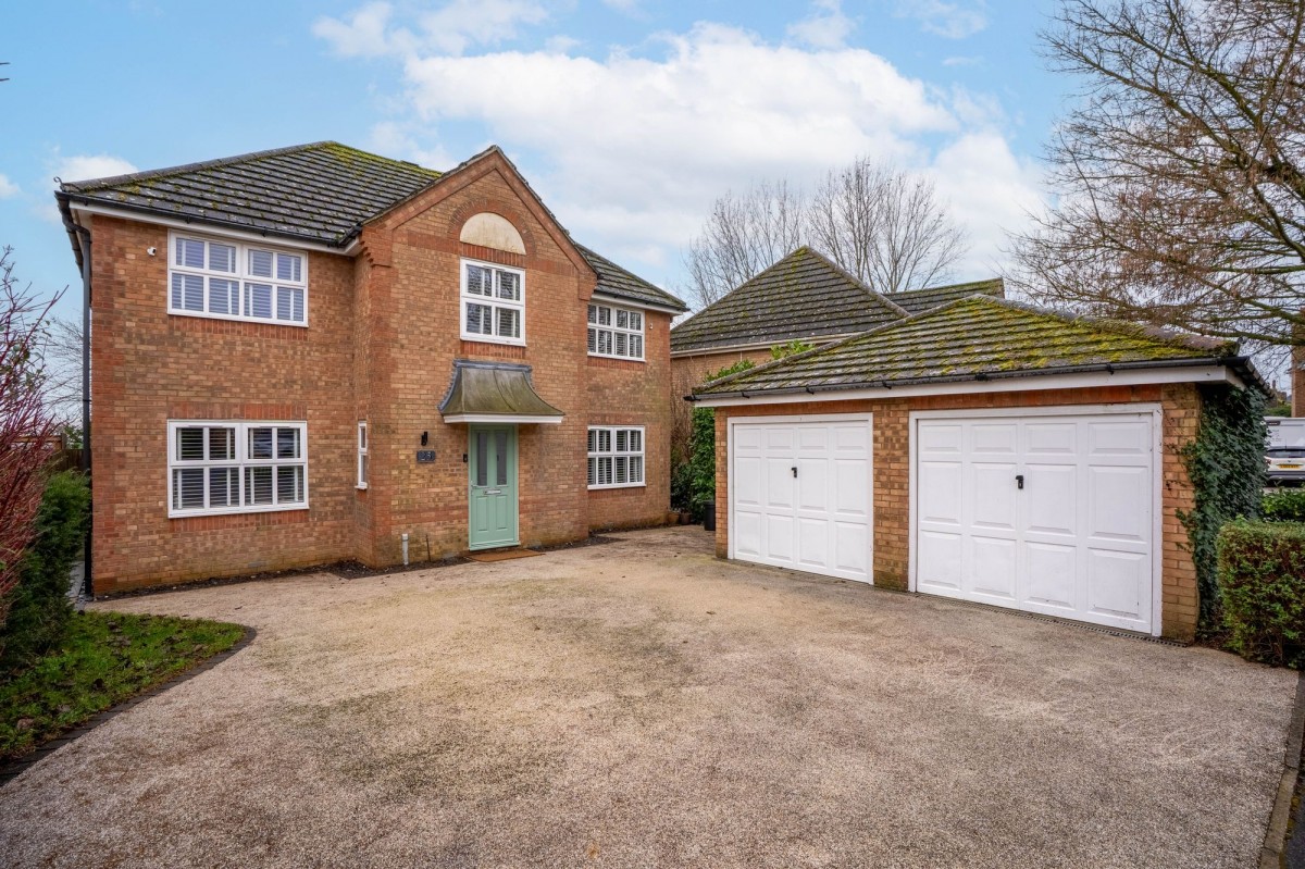 Orchard Way, Haddenham, CB6