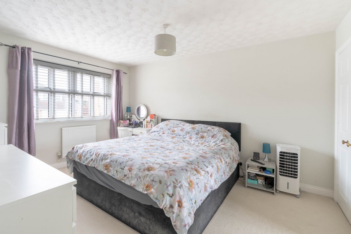 Orchard Way, Haddenham, CB6