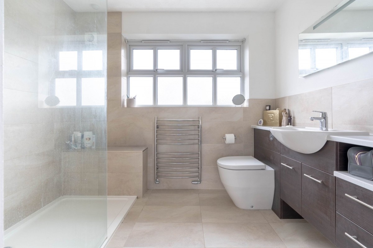 Orchard Way, Haddenham, CB6