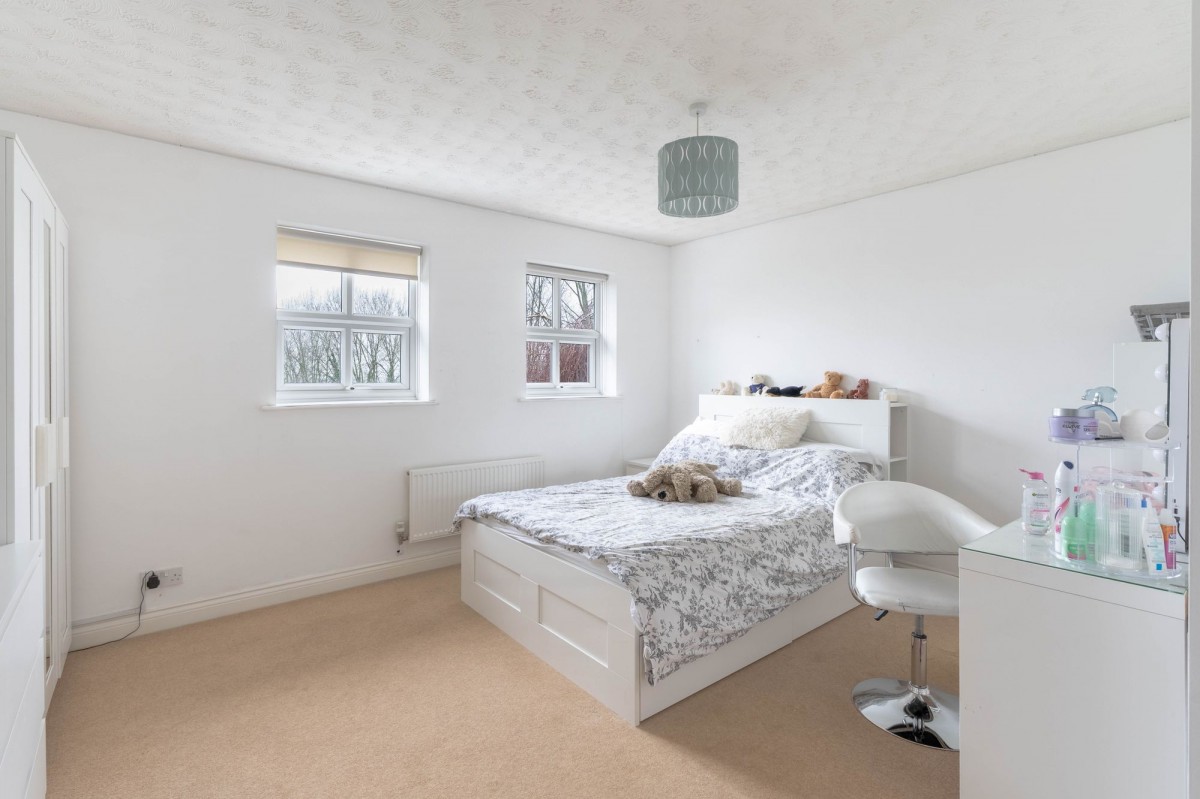 Orchard Way, Haddenham, CB6