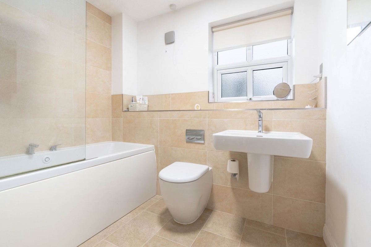 Orchard Way, Haddenham, CB6