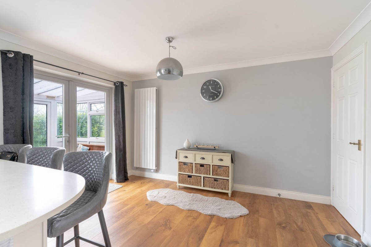 Orchard Way, Haddenham, CB6