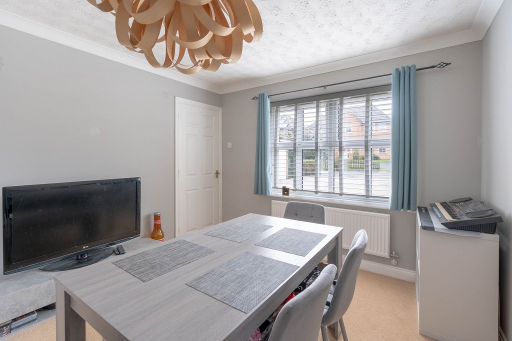 Orchard Way, Haddenham, CB6