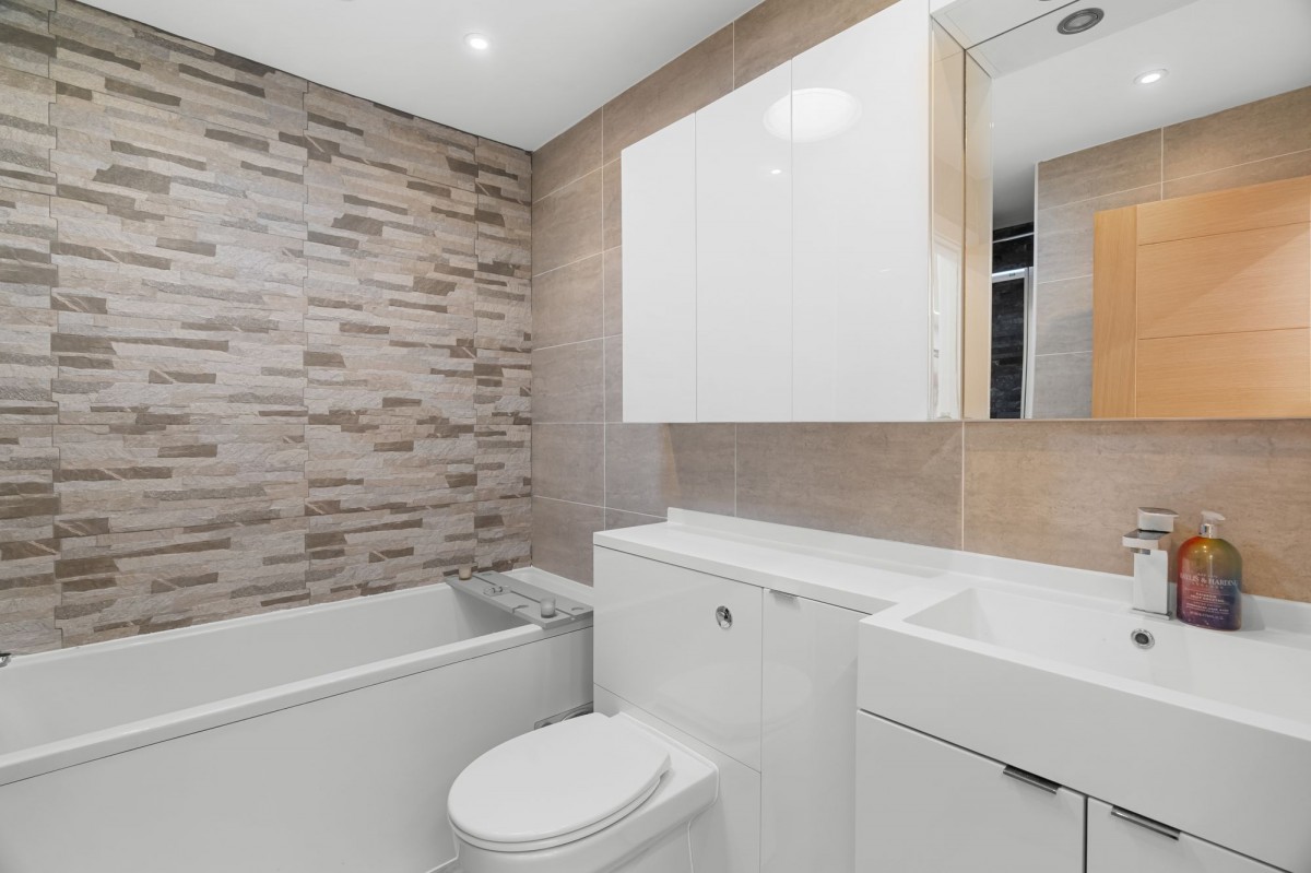 Granta Vale, Linton, CB21