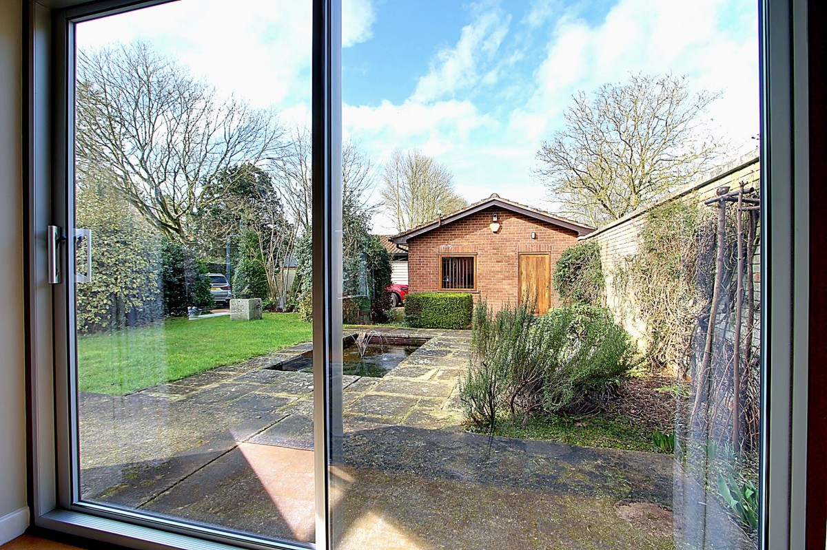 Main Road, Elm, PE14