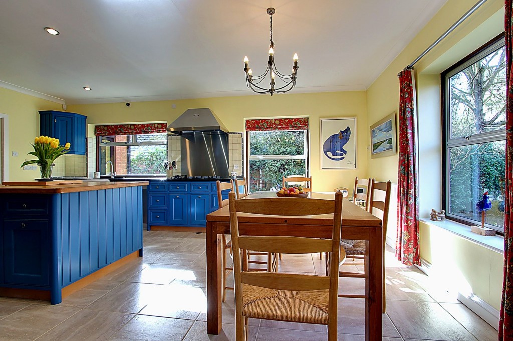 Main Road, Elm, PE14