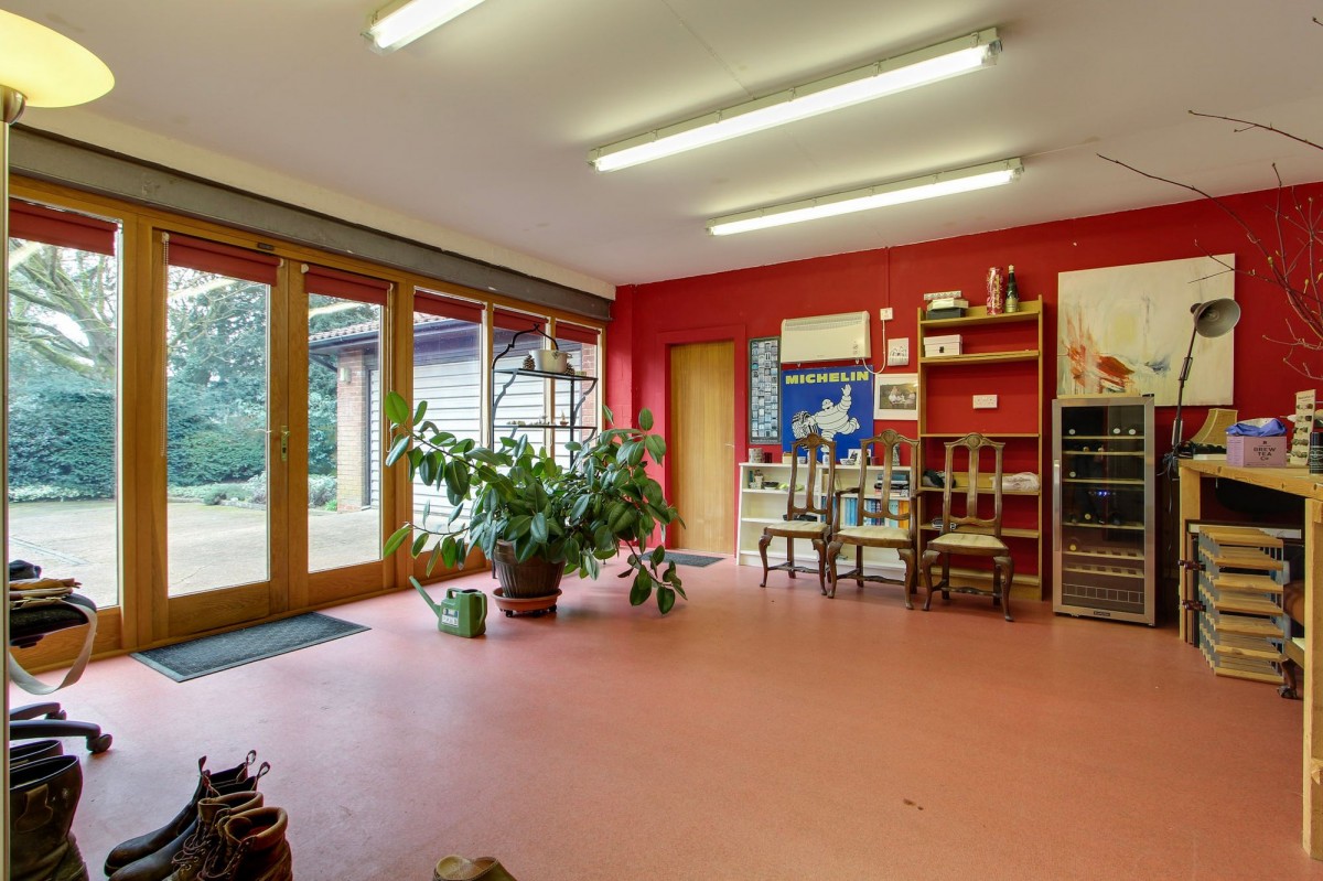 Main Road, Elm, PE14