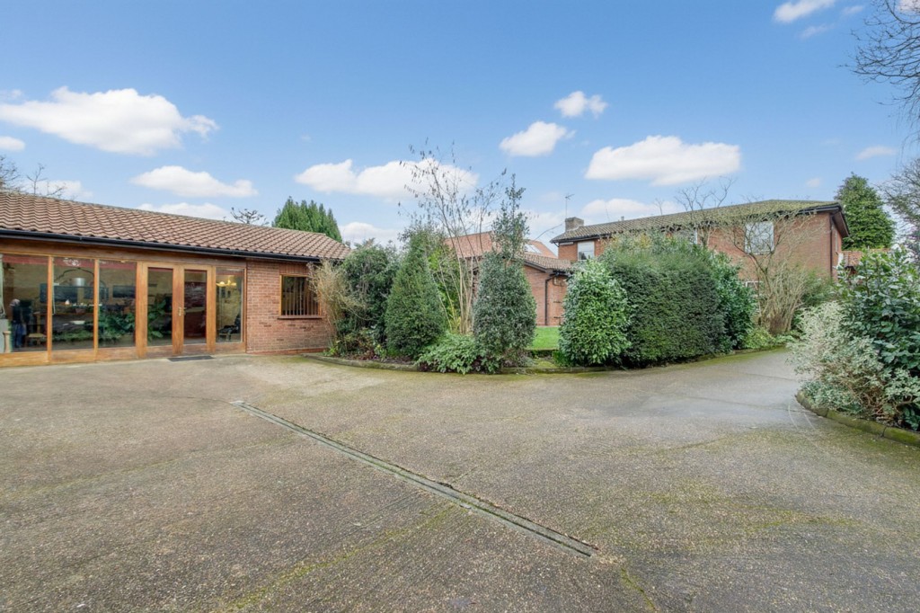 Main Road, Elm, PE14