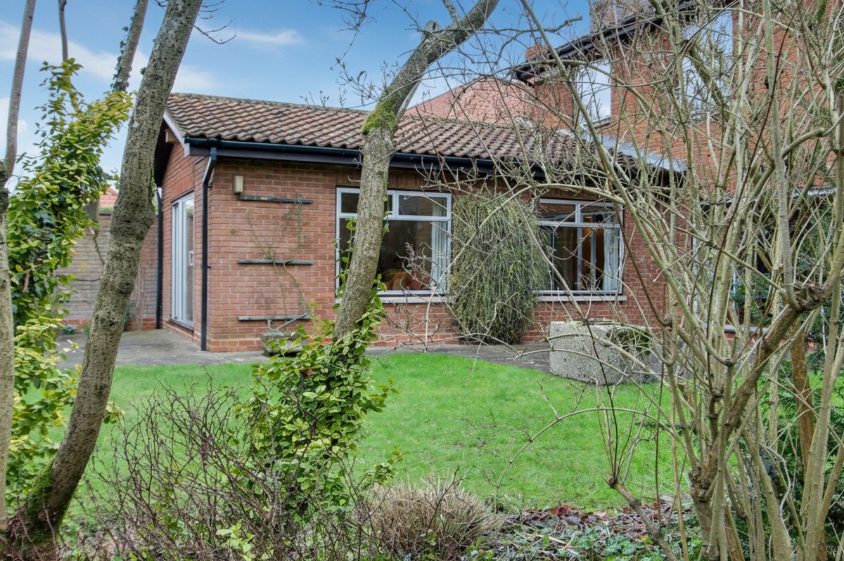 Main Road, Elm, PE14