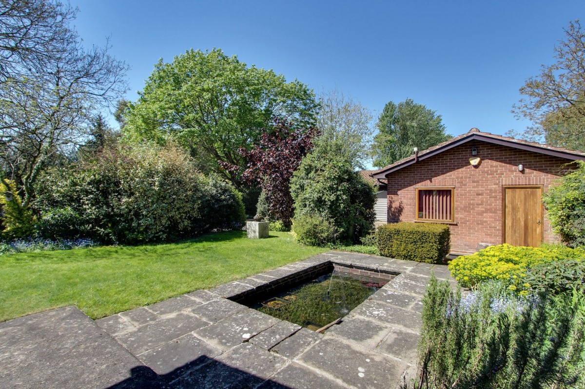 Main Road, Elm, PE14