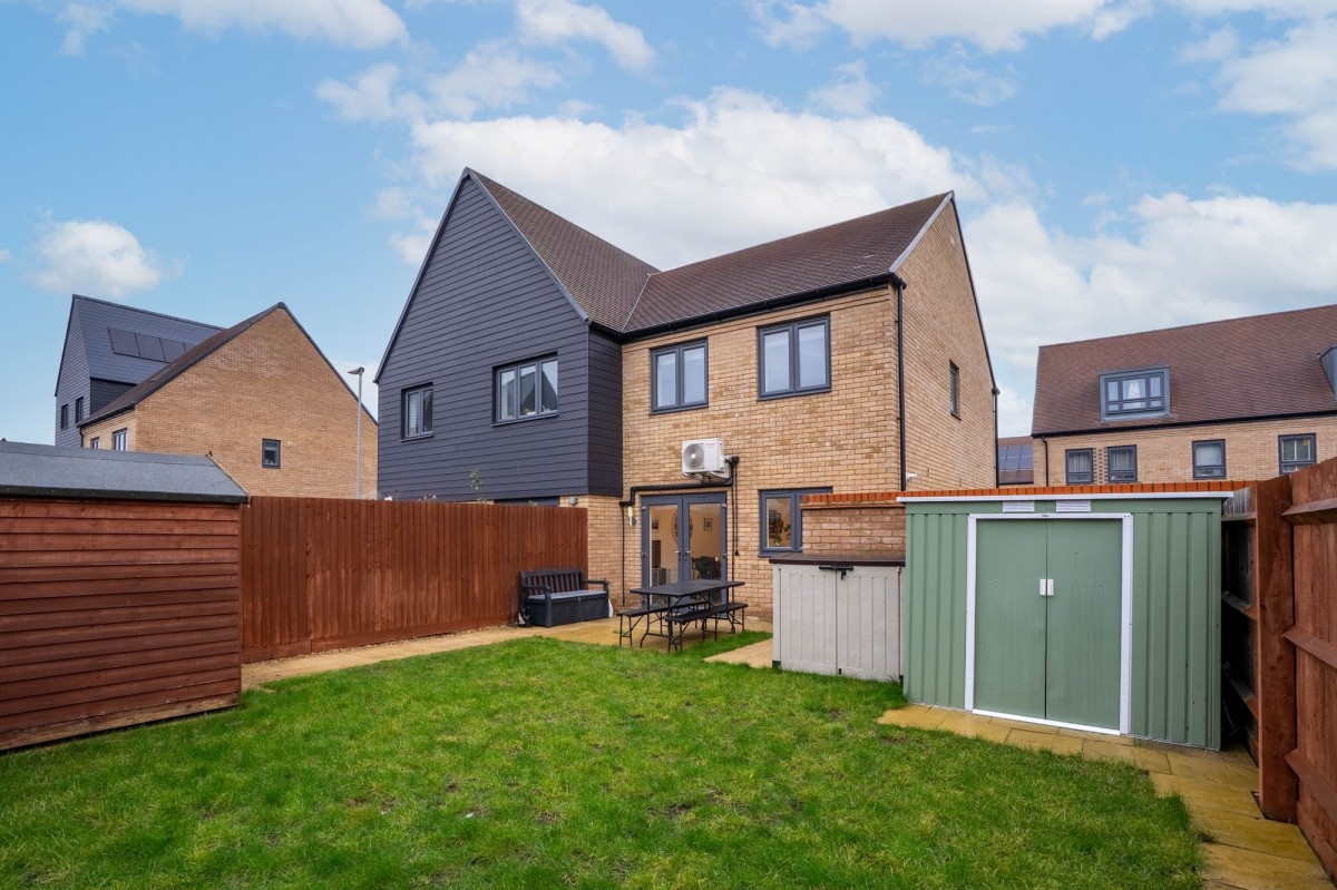 Britannia Road, Northstowe, CB24