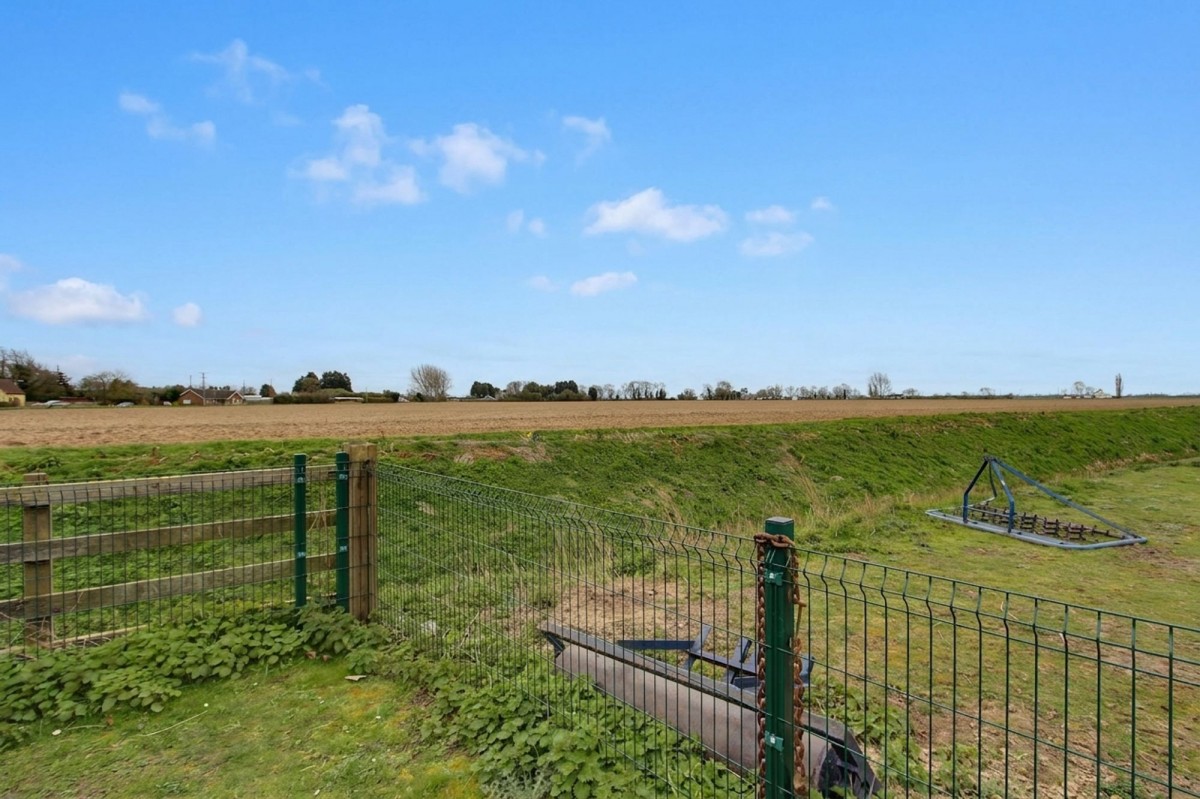 Main Road, Holbeach Drove, PE12